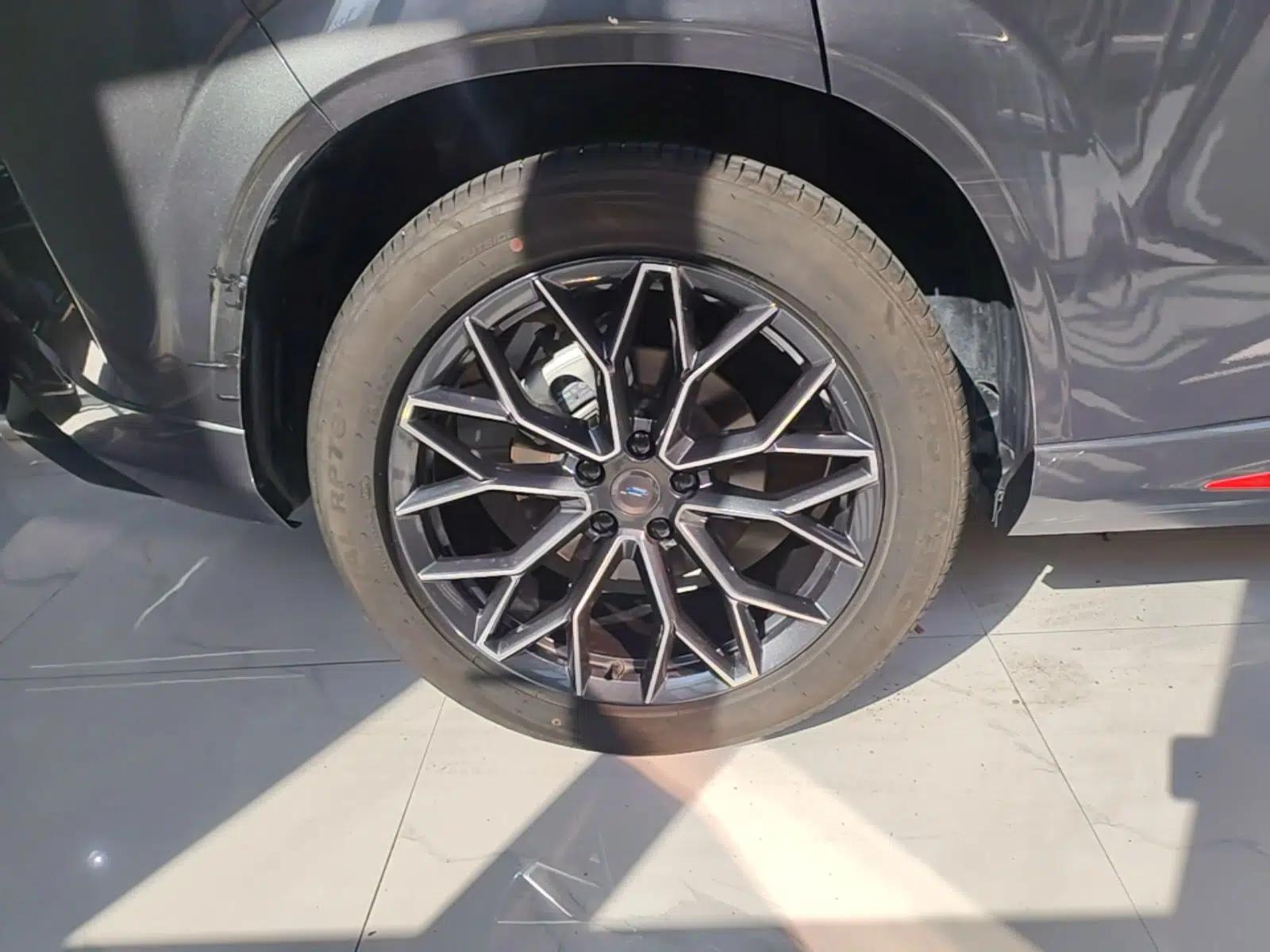 CHANGAN OSHAN Z6 2023 Blue Whale 1.5T DCT Smart Luxury Model — миниатюра 11