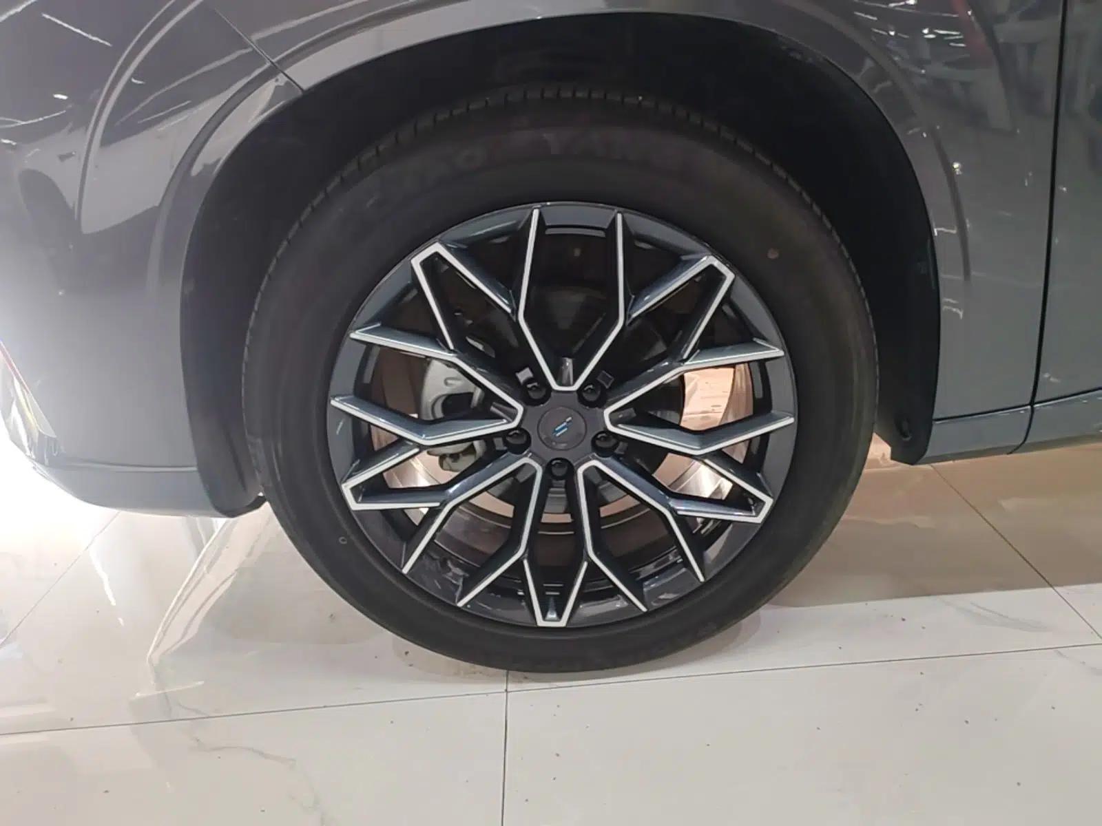 CHANGAN OSHAN Z6 2023 Blue Whale 1.5T DCT Smart Luxury Model — миниатюра 10