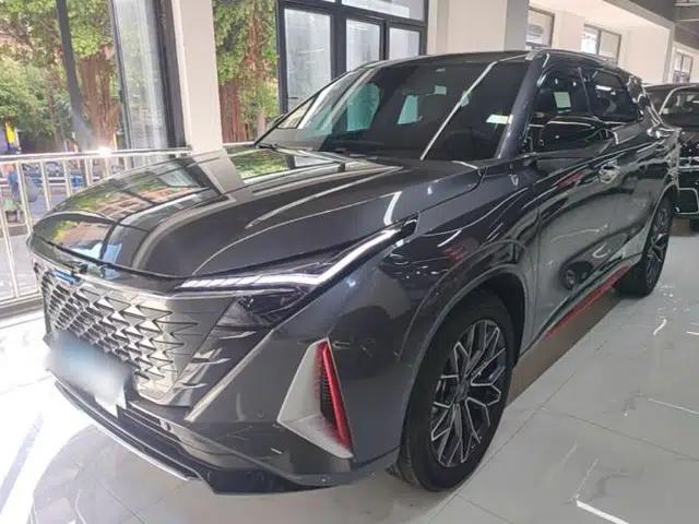 CHANGAN OSHAN Z6 2023 Blue Whale 1.5T DCT Smart Luxury Model
