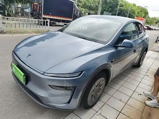 Model Y L 2025 Long Range All-Wheel Drive