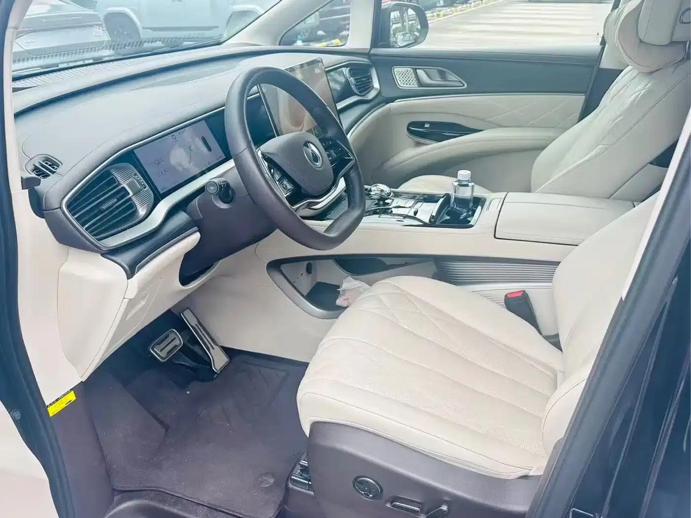 Denza D9 2025 DM-i Smart Driving Edition 1020 AWD Flagship Model — миниатюра 5