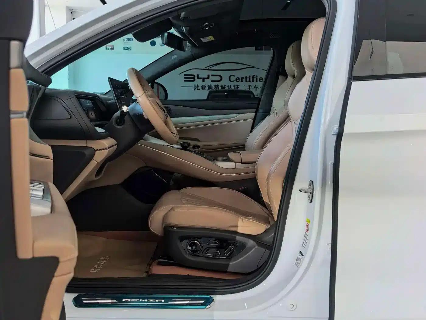 Denza N7 2023 Long Range Performance Max Edition — миниатюра 4
