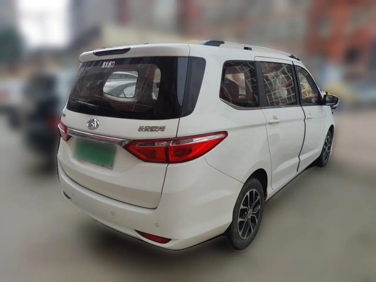 CHANGAN KAICHENG Oushang A600 2016 1.5L Manual Luxury 7-Seater — миниатюра 6