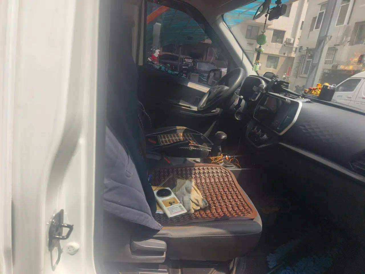 CHANGAN KAICHENG Ruixing EM60 Changan Ruixing EM60 2024, 260 km range, hatchback, 2 seats, pure electric, 38.70 kW — миниатюра 17