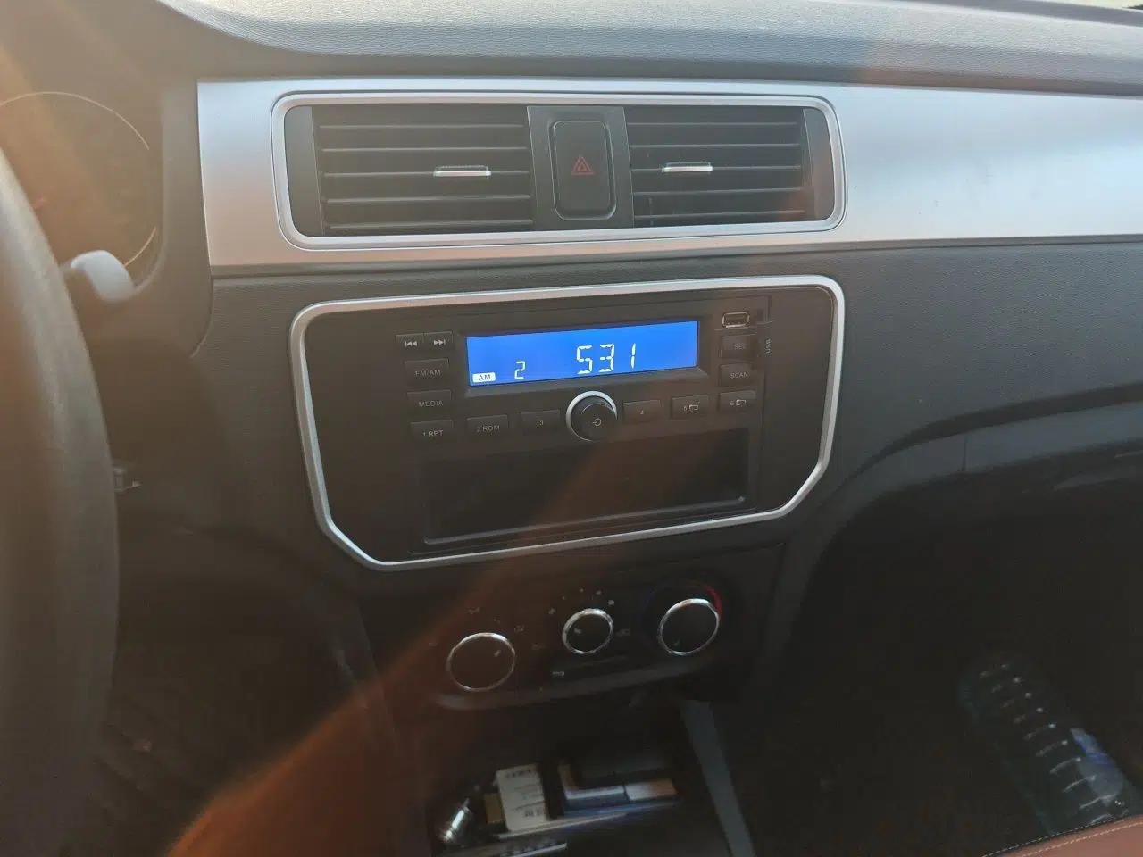 CHANGAN KAICHENG Shenqi F30 2019 1.5L Elite Version China VI Dual-Cab Short Wheelbase DAM15KL — миниатюра 13