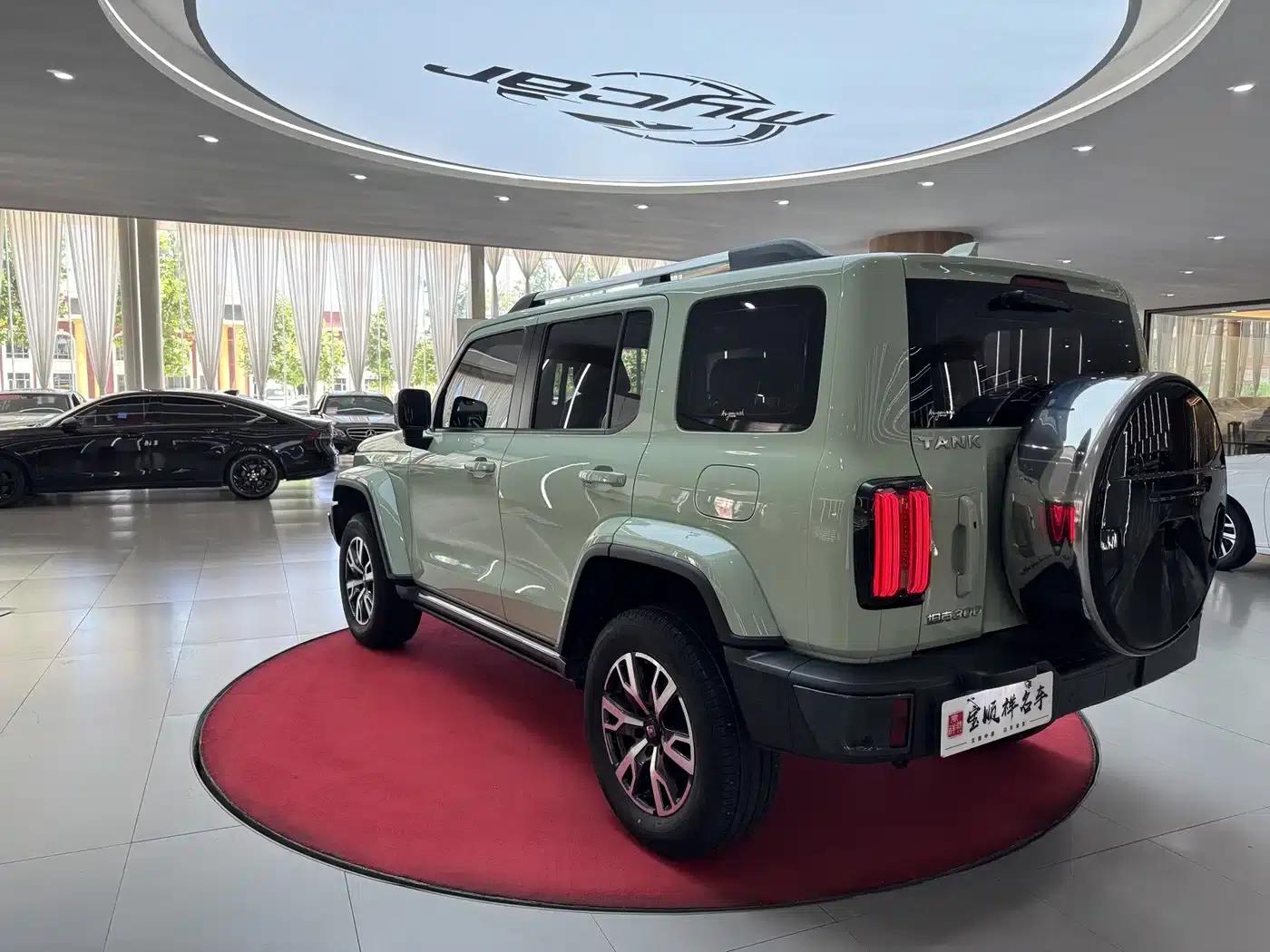 The 2021 Tank 300 City Edition 2.0T is very stylish. — миниатюра 7