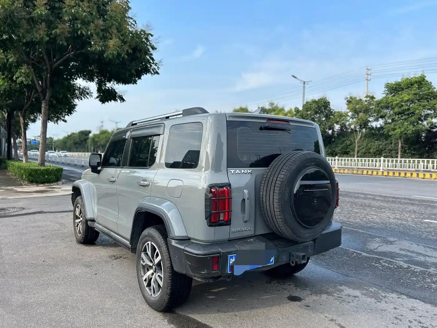 The 2023 Tank 300 City Edition 2.0T is very stylish. — миниатюра 3