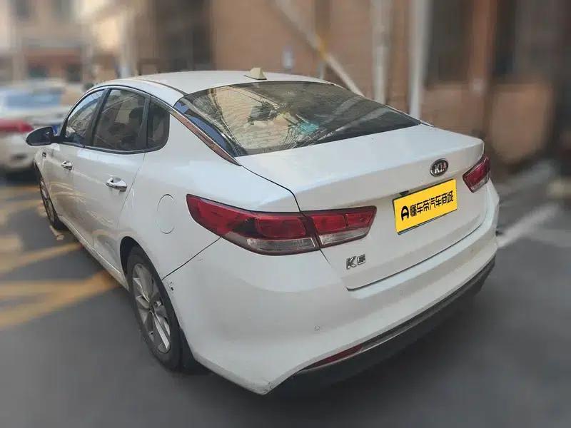 Kia K5 2016 2.0L Automatic GLS — миниатюра 4