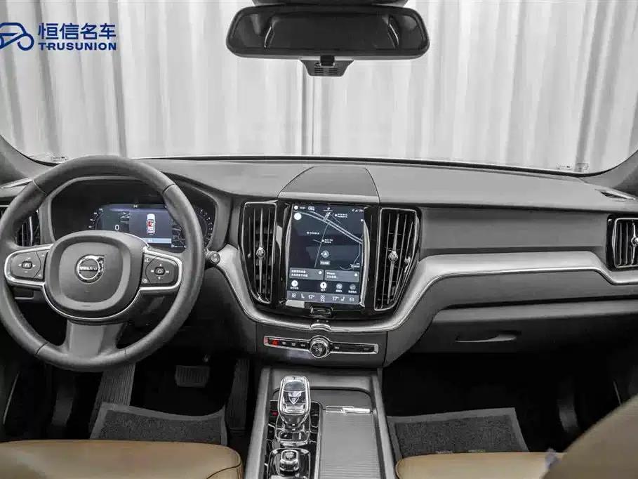 2024 Volvo XC60 B5 AWD Inscription Luxury Edition — миниатюра 13