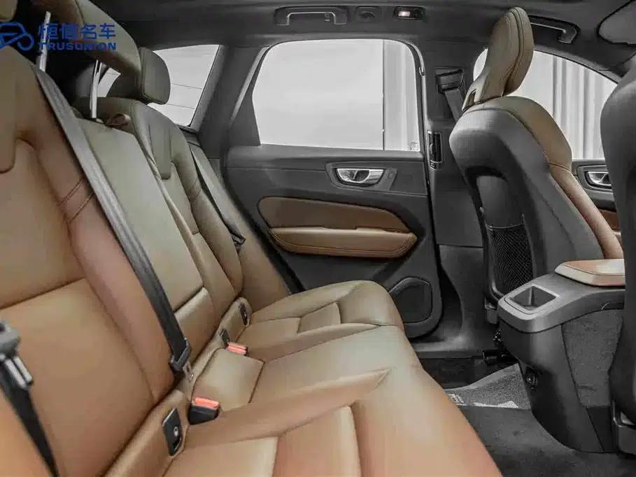 2024 Volvo XC60 B5 AWD Inscription Luxury Edition — миниатюра 16