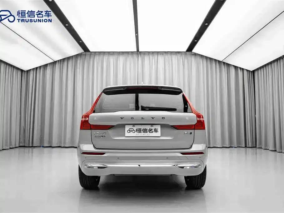 2024 Volvo XC60 B5 AWD Inscription Luxury Edition — миниатюра 6