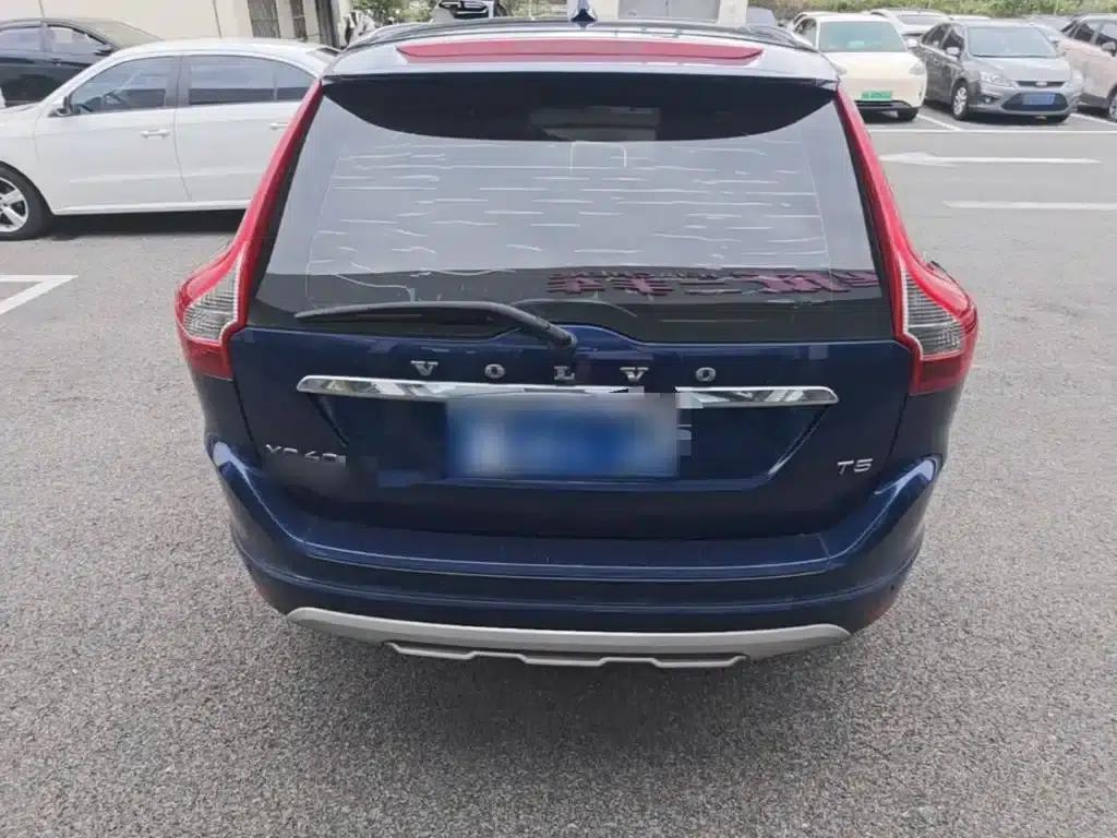 2015 Volvo XC60 T5 Smart Edition — миниатюра 6