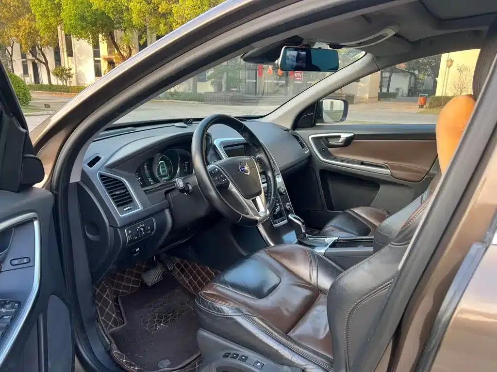 2014 Volvo XC60 Imported T5 Smart Edition — миниатюра 6