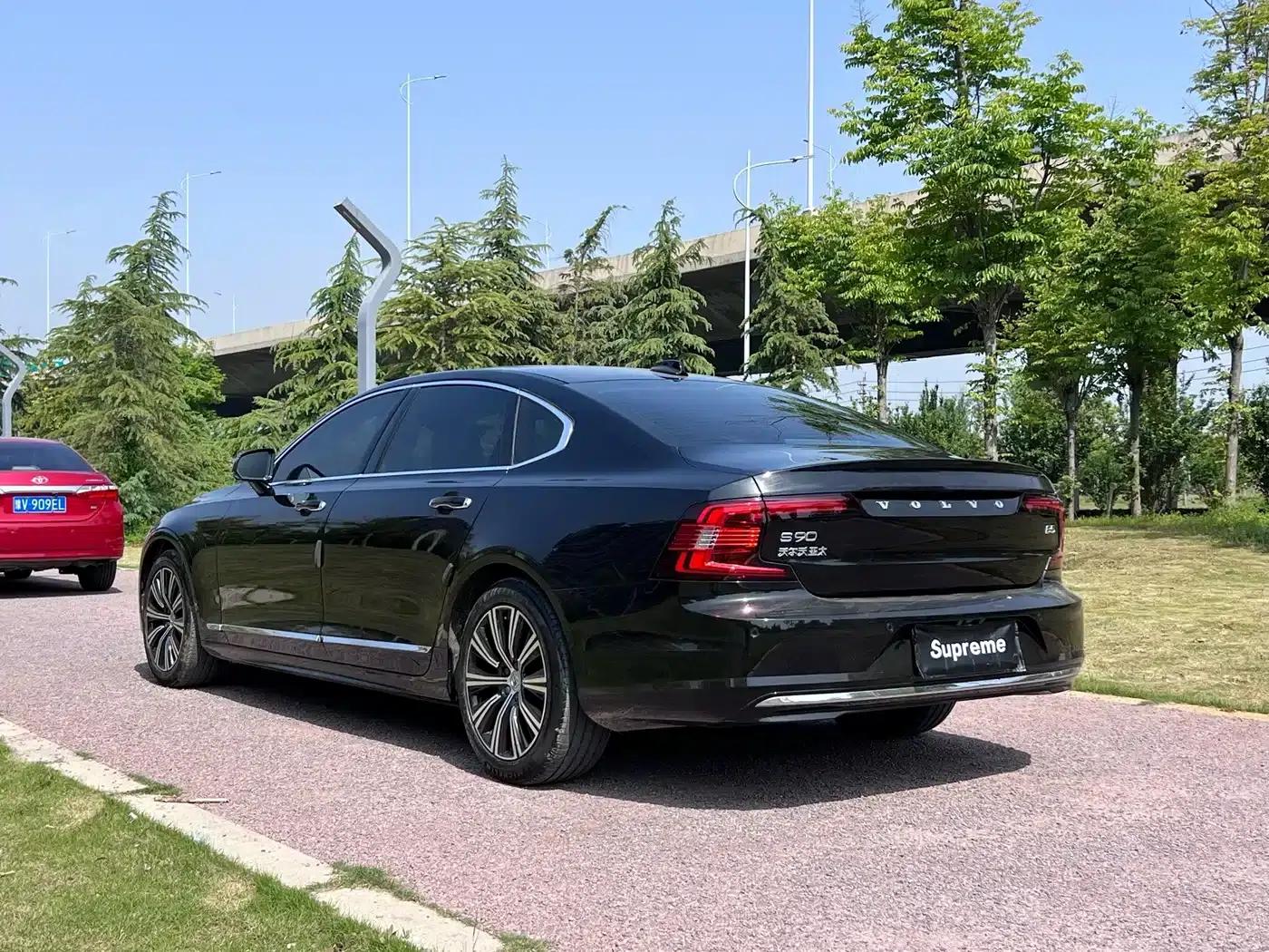 2023 Volvo S90 B5 Smart Luxury Edition — миниатюра 10