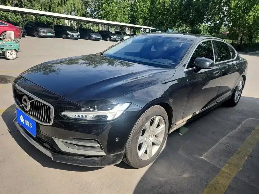 2018 Volvo S90 T4 Smart Edition — миниатюра 1