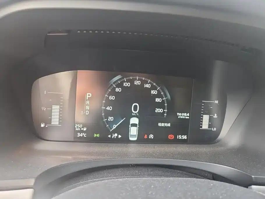 2018 Volvo S90 T4 Smart Edition — миниатюра 14
