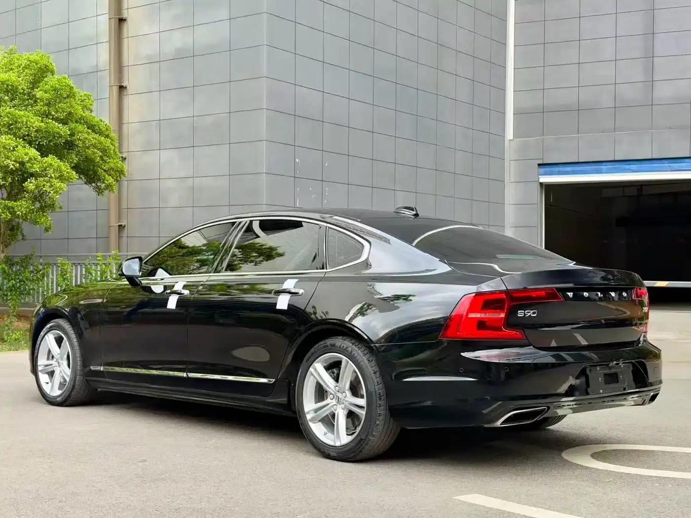 2019 Volvo S90 T5 Smart Edition — миниатюра 6
