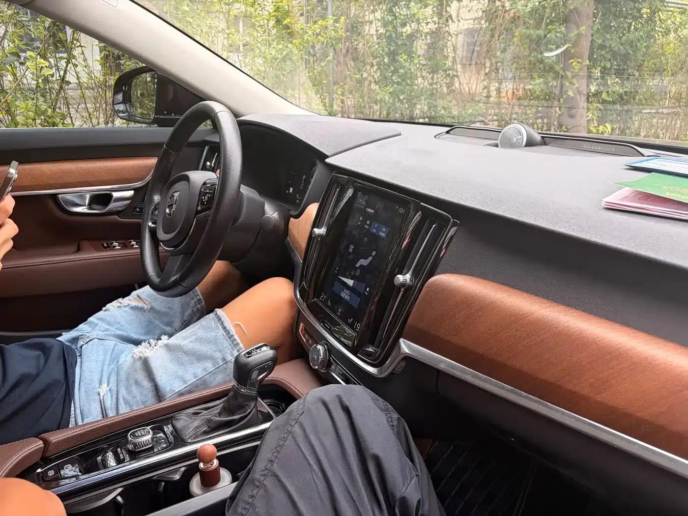 2019 Volvo S90 T5 Smart Edition — миниатюра 5