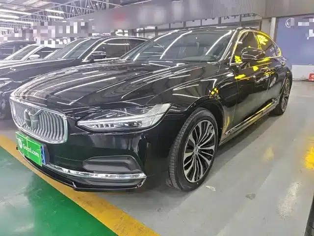 2024 Volvo S90 B5 Smart Luxury Edition