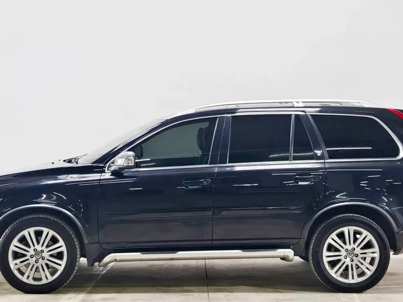 2013 Volvo XC90 2.5T T5 Executive Upgrade Edition — миниатюра 7