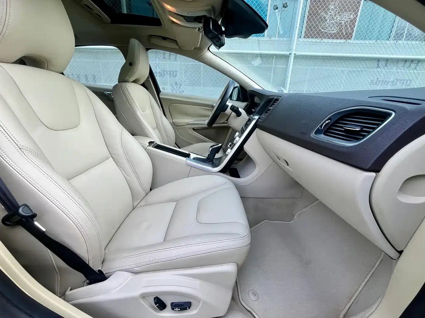 2015 Volvo S60 S60L 2.0T Smart Edition — миниатюра 11