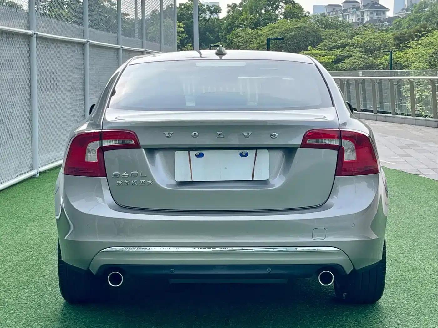 2015 Volvo S60 S60L 2.0T Smart Edition — миниатюра 3
