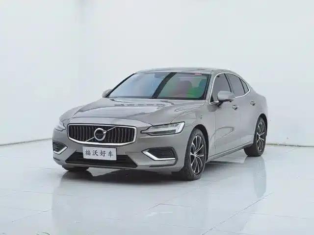 2021 Volvo S60 T4 Inscription Luxury Edition