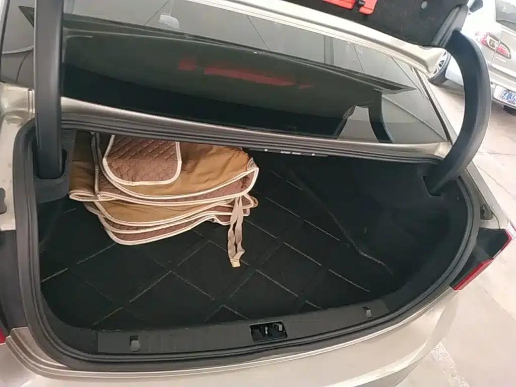 2014 Volvo S60 S60L 2.0T Smart Edition — миниатюра 19