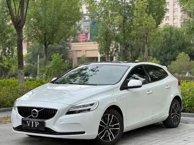 2017 Volvo V40 T3 Smart Edition