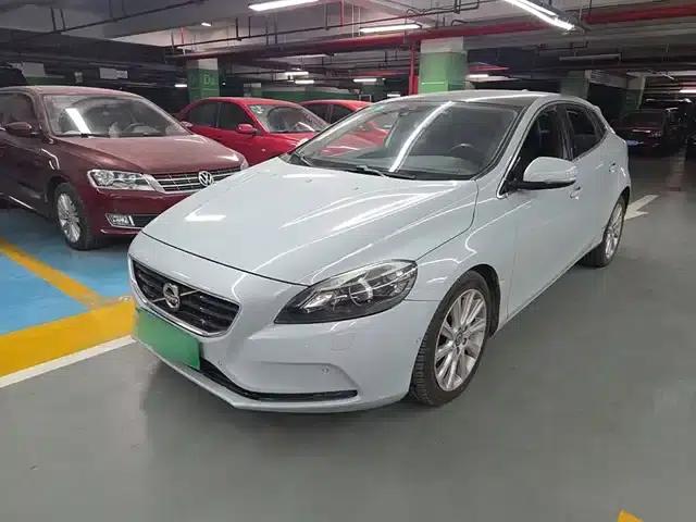2015 Volvo V40 1.6T Smart Edition