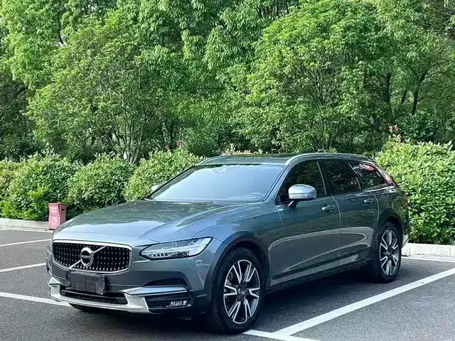 2020 Volvo V90 Facelift Cross Country T5 AWD Smart Edition
