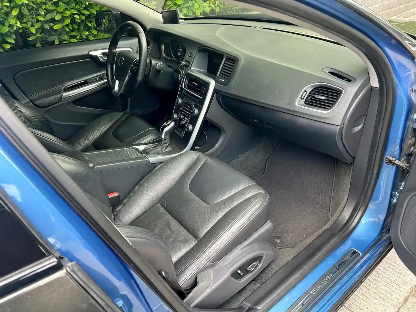 2014 Volvo V60 T5 Smart Edition — миниатюра 5