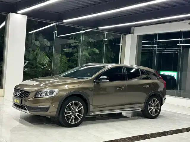 2017 Volvo V60 Cross Country T5 AWD (China V Emission Standard)