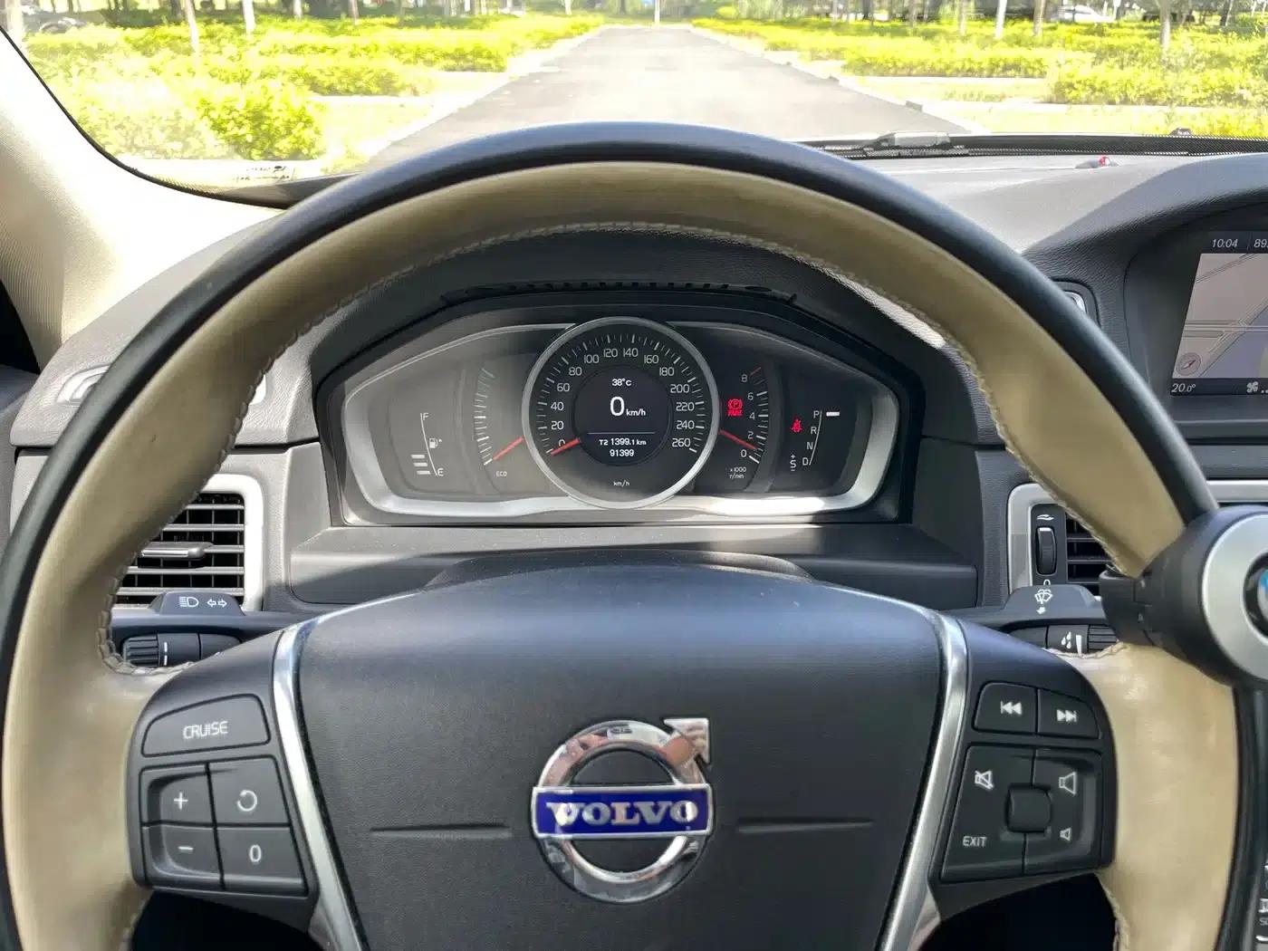 2014 Volvo S80L 2.0T T5 Smart Edition — миниатюра 14