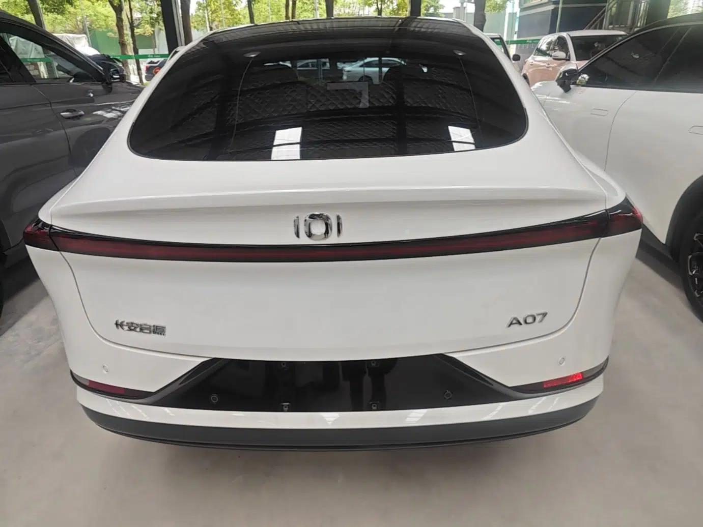 CHANGAN NEVO A07 2025 All-Electric "True Fragrance" Edition 710-Mile Long-Range Version — миниатюра 5