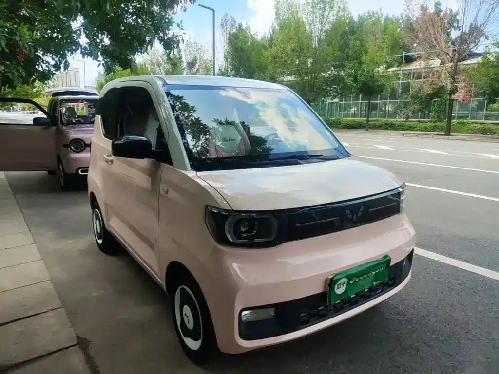 Hongguang MINIEV 2022 Macaron Premium Edition (Lithium Iron Phosphate) — миниатюра 4
