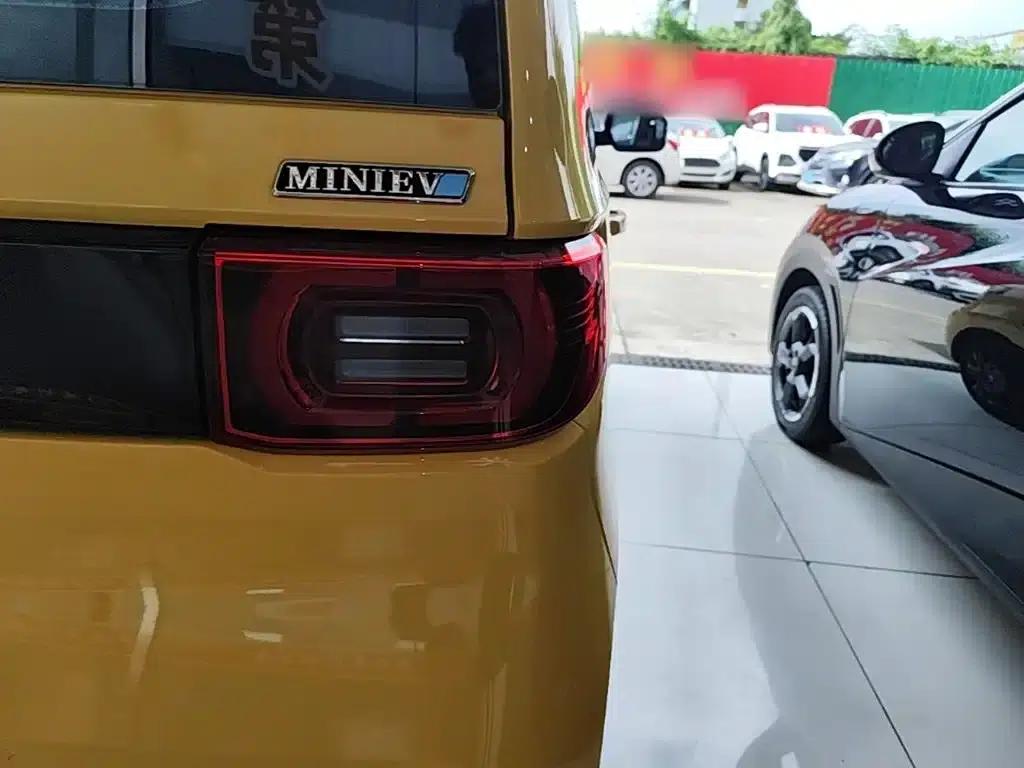 Hongguang MINIEV 2021 Macaron Premium Edition (Lithium Iron Phosphate) — миниатюра 8