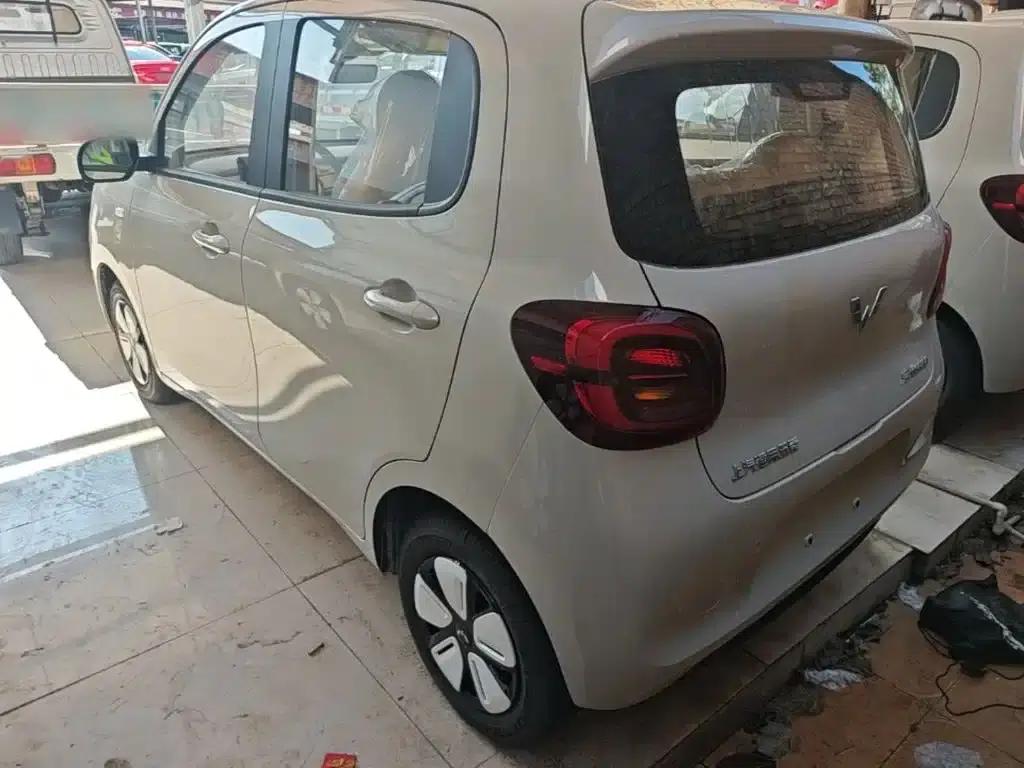 Hongguang MINIEV 2025 Fourth Generation Four-Door Advanced Model — миниатюра 5