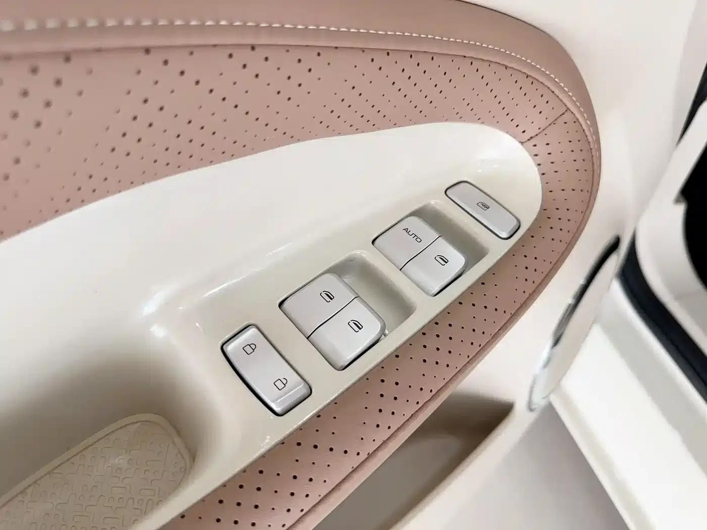 Wuling Bingo 2025 Model, 333km Range, Lingxi Connected Edition — миниатюра 8