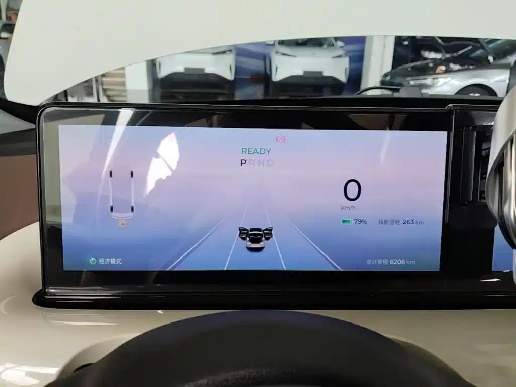 Wuling Bingo 2024 Model, 333km Range, Lingxi Connected Edition — миниатюра 12