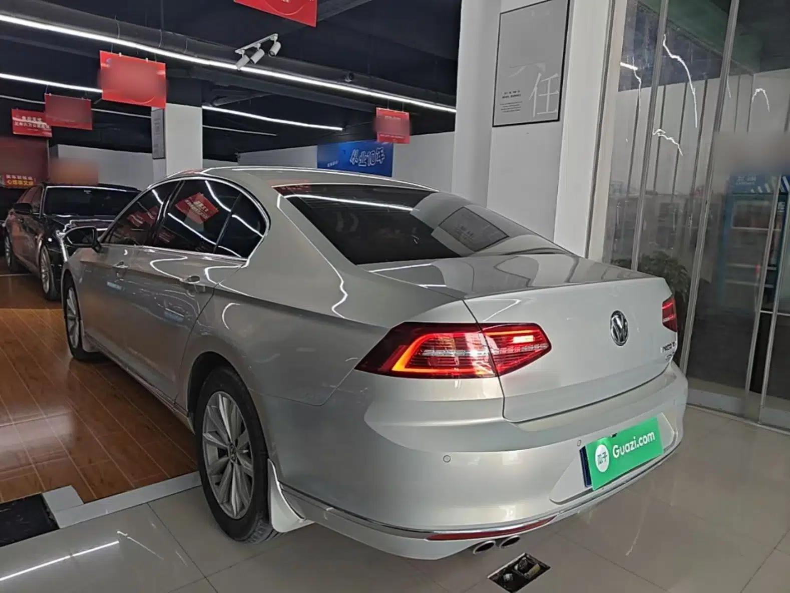 Volkswagen Magotan 2017 330TSI DSG Luxury Model — миниатюра 4