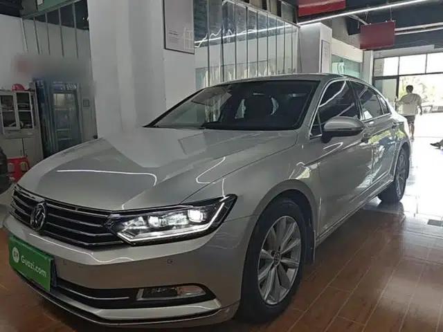 Volkswagen Magotan 2017 330TSI DSG Luxury Model