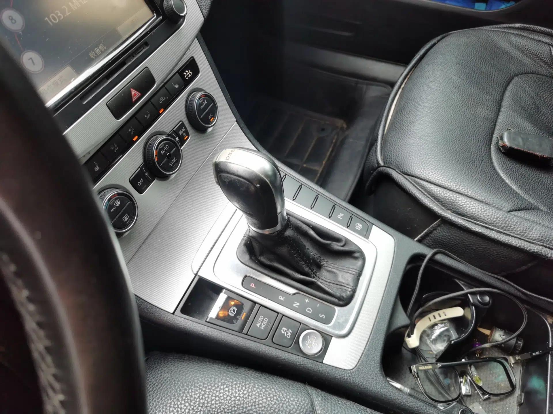 Volkswagen Magotan 2013 1.8TSI Prestige Model — миниатюра 14