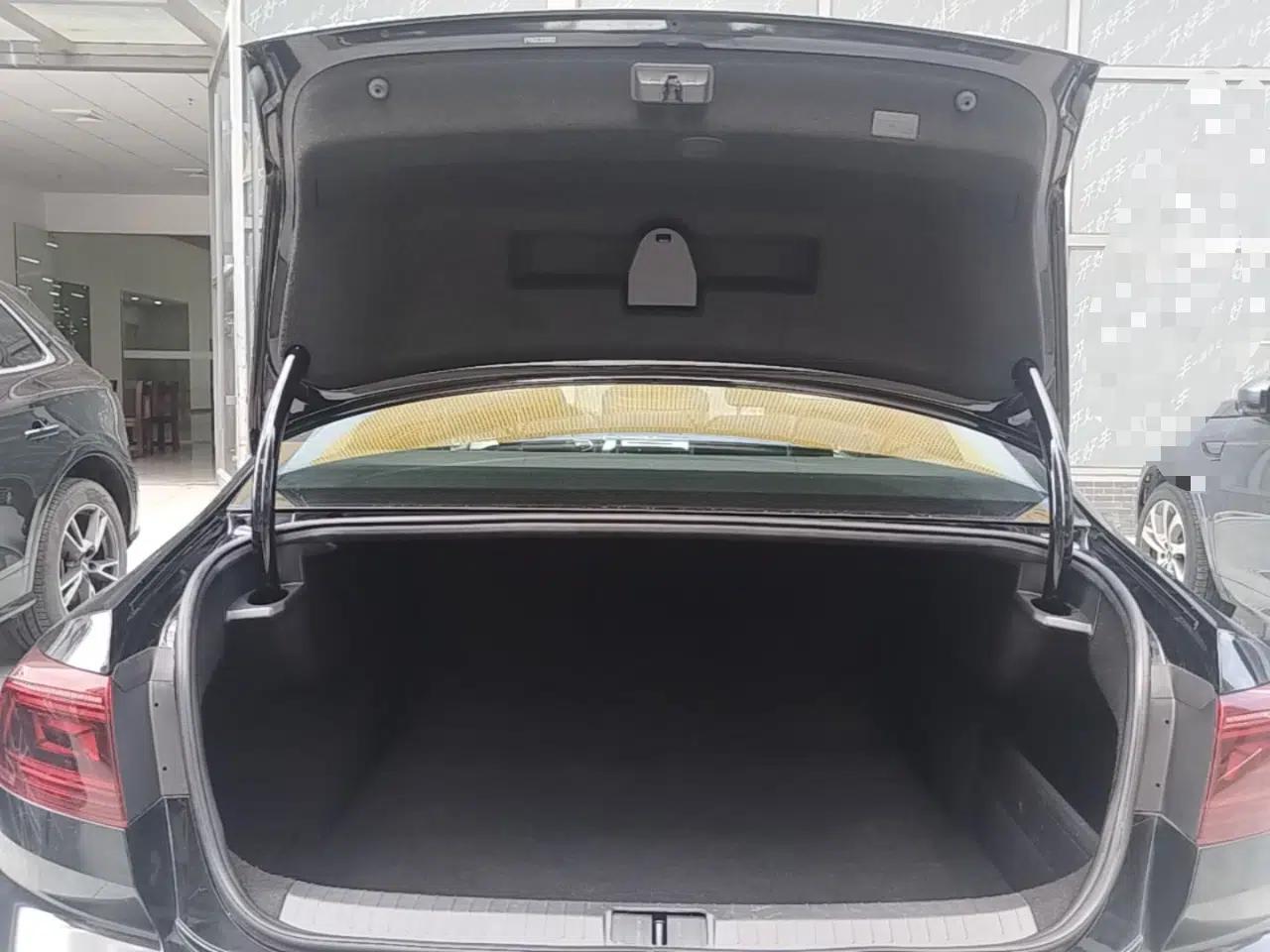 Volkswagen Magotan 2025 Zhongxiang Version 280TSI DSG Comfort Edition — миниатюра 22