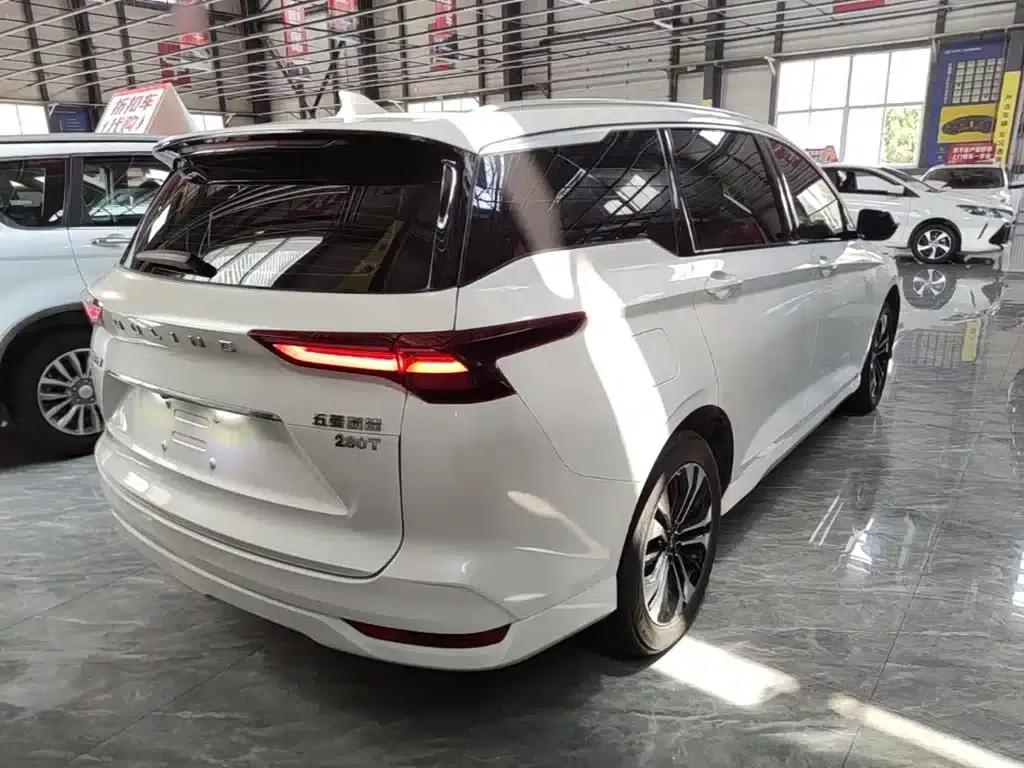 Wuling Capgemini 2022 280T 1.5T CVT Flagship Edition — миниатюра 7