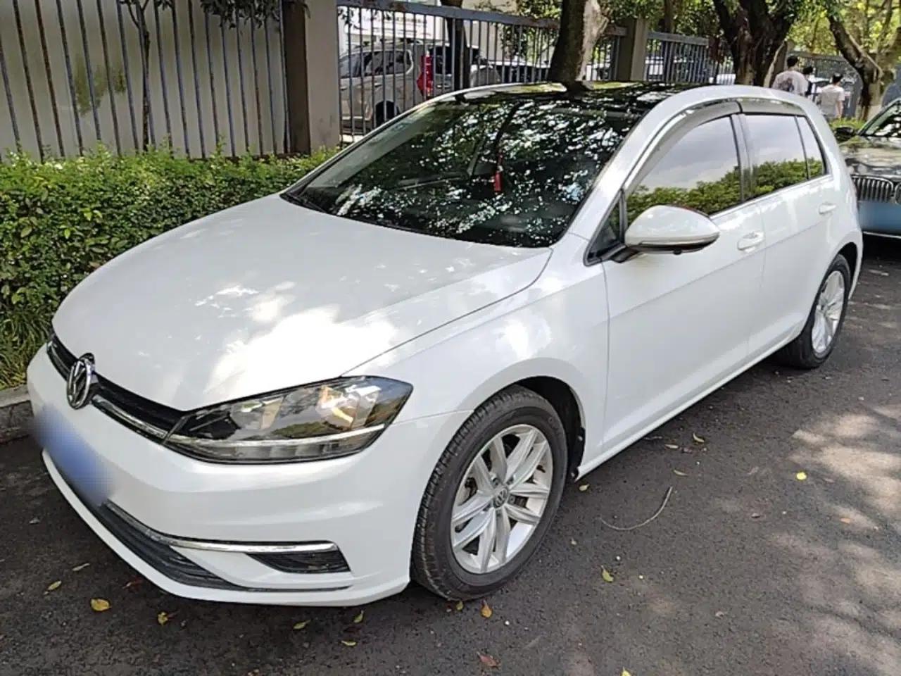 Volkswagen Golf 2018 230TSI Automatic Comfort Model — миниатюра 1