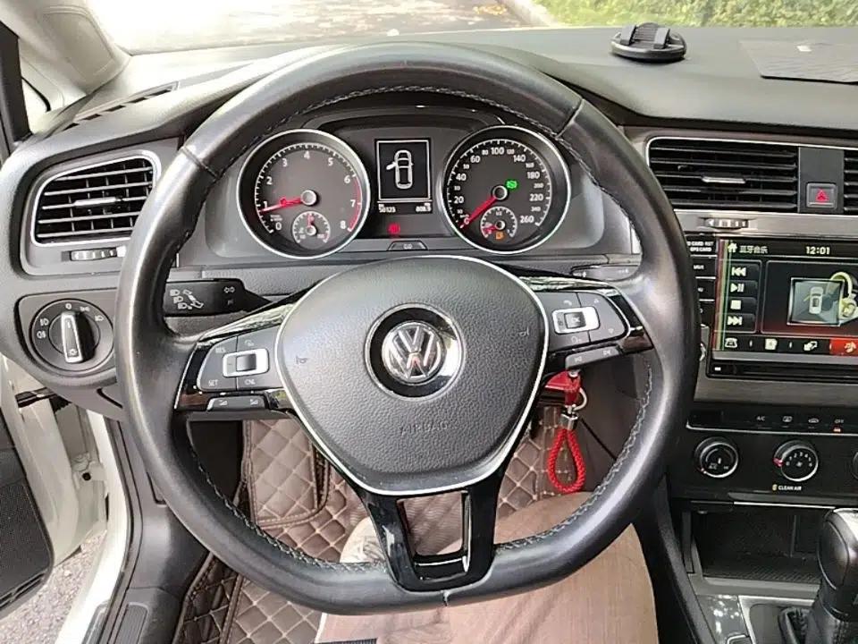Volkswagen Golf 2018 230TSI Automatic Comfort Model — миниатюра 13