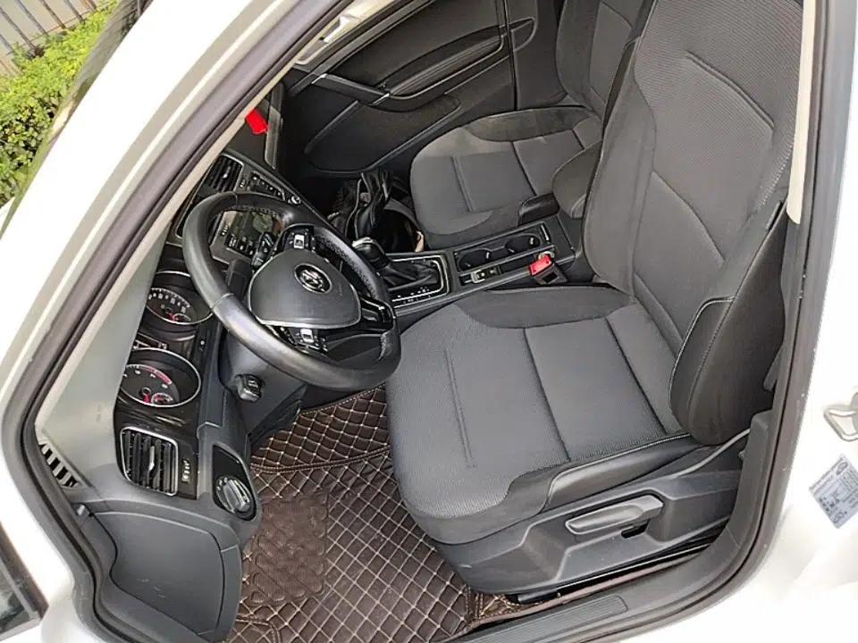 Volkswagen Golf 2018 230TSI Automatic Comfort Model — миниатюра 17