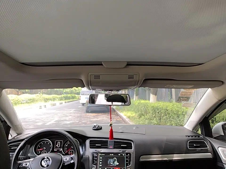Volkswagen Golf 2018 230TSI Automatic Comfort Model — миниатюра 21