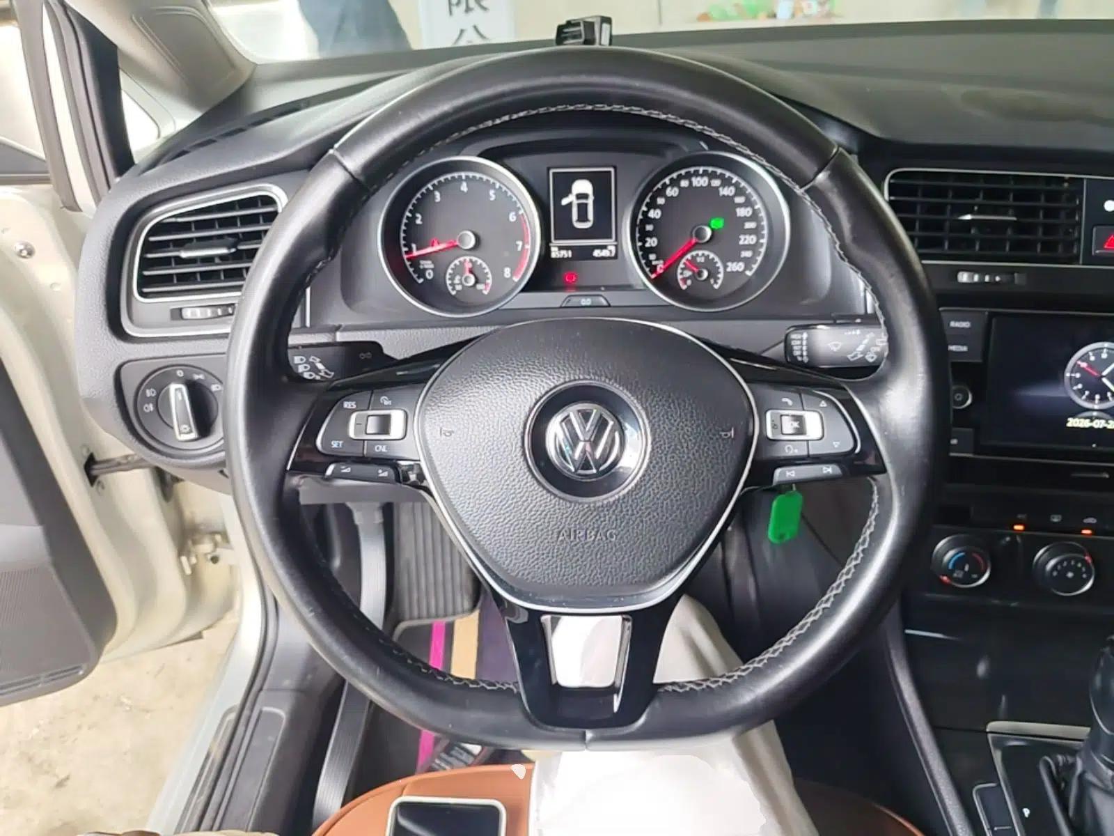Volkswagen Golf 2018 230TSI Automatic Comfort Model — миниатюра 13